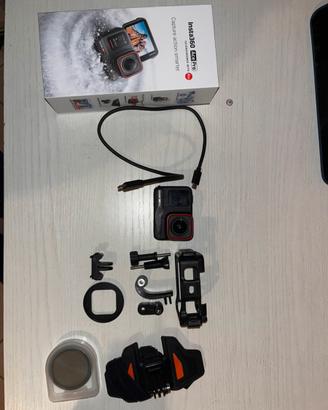 Insta 360 ace pro +accessori