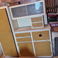 Pettiniera d'epoca e mobile da cucina anni 50/60