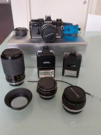 Olympus OM-2N nero/F.Zuiko 50mm F/1.4 + Zuiko 28mm