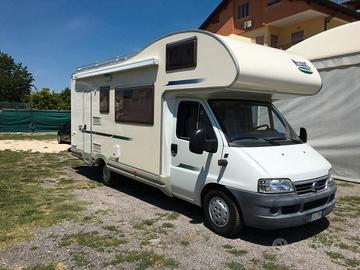 Mc Louis 560 VV aria condizionata e portamoto