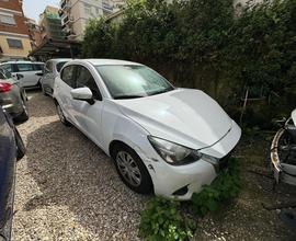 MAZDA Mazda2 1.5 90CV Skyactiv Exceed INCIDENTATA