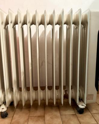 Termosifone radiatore a olio portatile