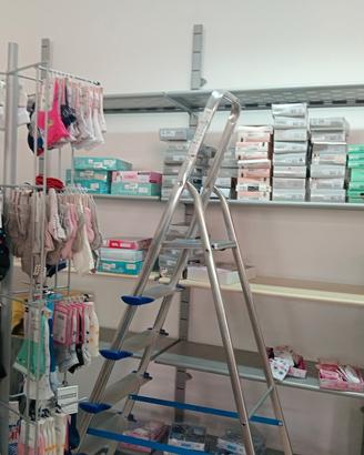 arredamento negozio 