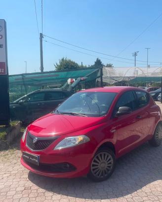 Lancia Ypsilon 1.2 69 CV 5 porte GPL Ecochic Gold