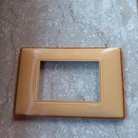 Placche PLANA  Vimar color ambra