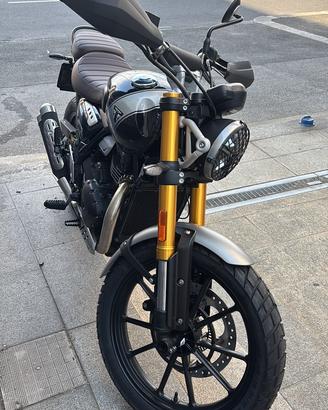 Triumph scrambler 400 x