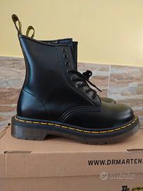 Dr. Martens 1460 Smooth – ITA 39 – Mai Usate