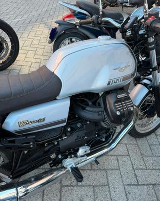 Moto Guzzi V7 Special 850