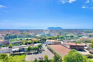 2 LOCALI A TERRACINA