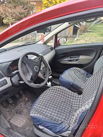 Fiat grande punto rossa 2006