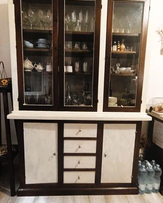 Mobile credenza con vetrina
