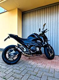 Kawasaki Z 800 total black edition