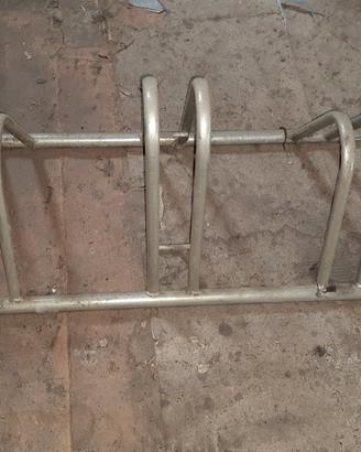 Rastrelliera bici metallo