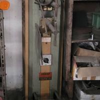 Puntatrice per lamiere