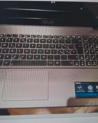 Asus modello F550C I5 3 Gen 12gb di Ram 512gb SSD
