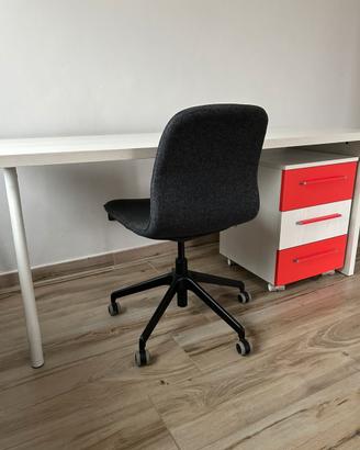 scrivania + cassetiera + sedia