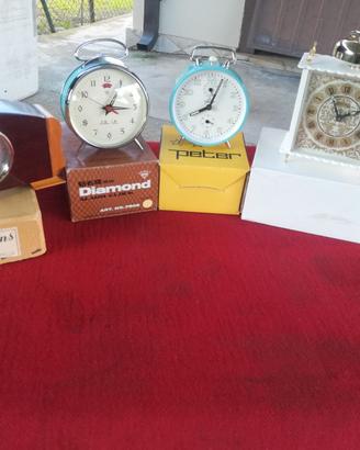 Numero 4 orologi sveglia