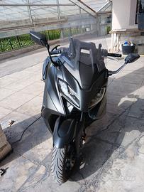 Yahama T Max 560 - 2022