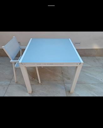 tavolo giardino + 4 sedie