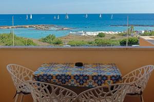 appartamento con vista mozzafiato e garage 