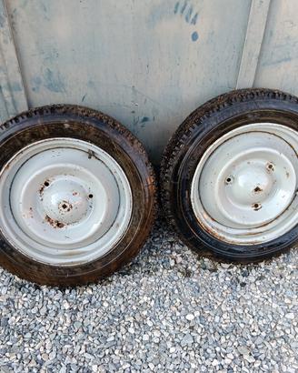 coppia di cerchi con gomme Citroen 2CV/Dyane 
