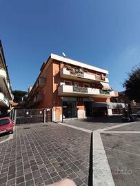Attico / Mansarda di 90 m² con 4 locali a Albano L