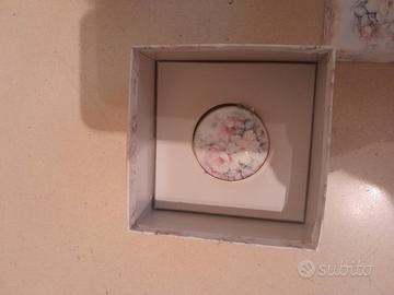 Portapastiglie in porcellana 