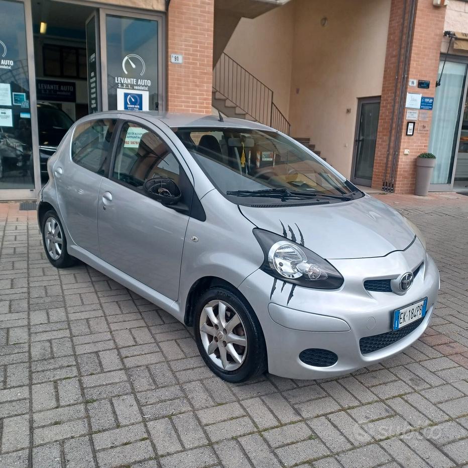 TOYOTA Aygo 1ª serie
