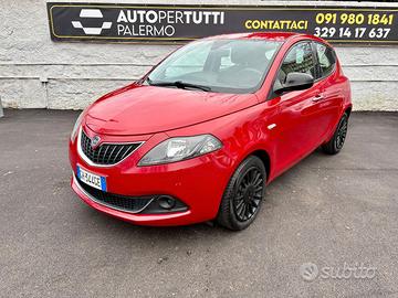 LANCIA Y 1.0 Benz/Hybrid Ecochic 99.000 KM!!! 70cv
