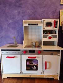 Cucina in legno All-in-1 Hape E3145