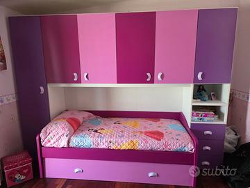 Cameretta completa di due materassi