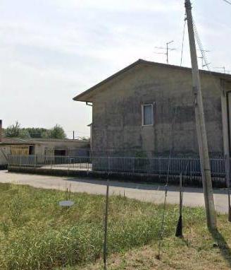 Immobile in asta di 375 m² con 3 locali e box auto