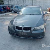 BMW serie 3 320 E91 m47 204d4 163cv per ricambi