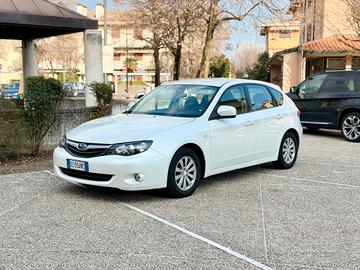 Subaru Impreza 1.5 Benzina GPL