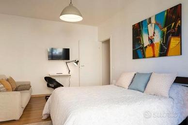 Appartamento con 3 singole completamente arredato