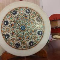 Piatto con pietre dure