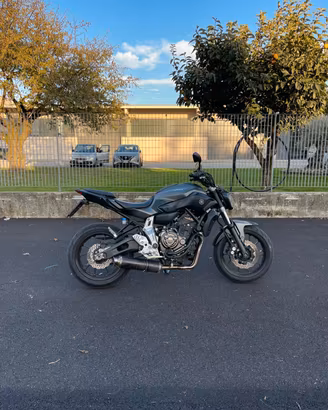 scarico mt 07