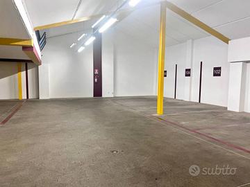 Box / Garage di 16 m² a Bologna