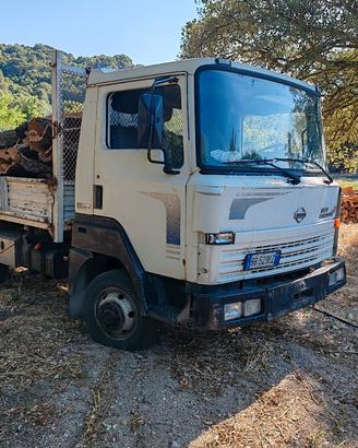 Nissan eco t 100 