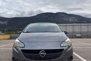 Opel Corsa E 2018 Benzina 5 porte