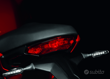 FRECCE A LED AD INCASTRO DUCATI PERFORMANCE