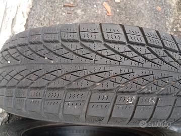  4 gomme invernali buoni 175/70 R14 M+S