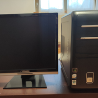Px desktop con monitor da 17"
