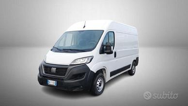 FIAT Ducato 33 LH2 2.2 Mjt3 120CV Furgone