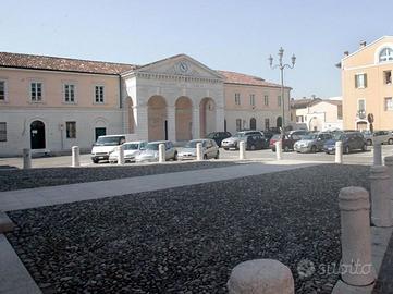 Attività di vendita abbigliamento femminile