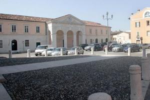 Attività di vendita abbigliamento femminile