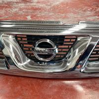 Griglia anteriore cromata per Nissan Terrano II 