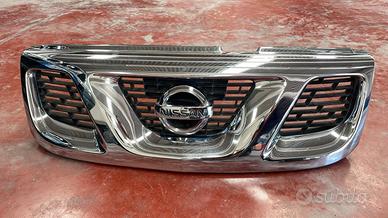 Griglia anteriore cromata per Nissan Terrano II 
