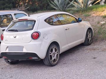 Alfa Romeo  MiTo 1.3 JTDm 85 CV (2015)  110.000 KM