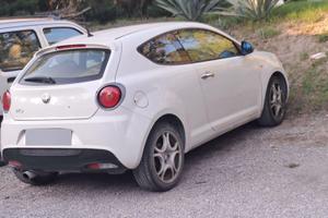 Alfa Romeo  MiTo 1.3 JTDm 85 CV (2015)  110.000 KM
